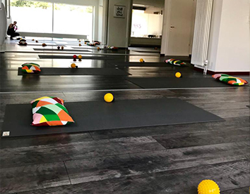 Pilates_Galerie_Bunte Kissen